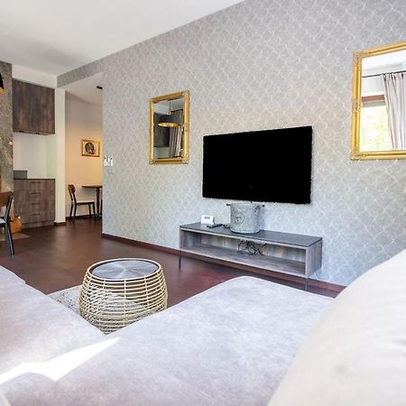 Inpoint 2-Bedrooms Apartment With Private Garden And Free Parking Krakov Exteriér fotografie