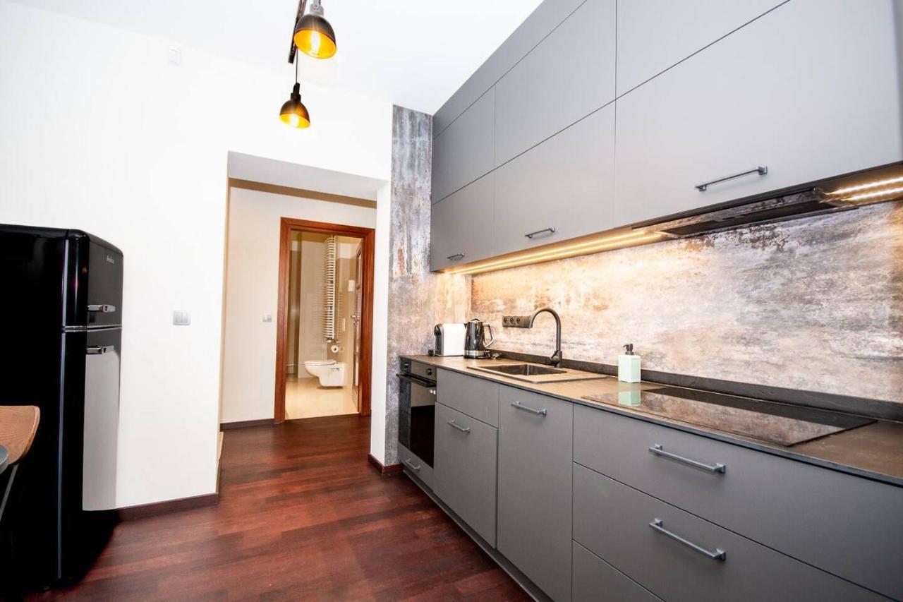 Inpoint 2-Bedrooms Apartment With Private Garden And Free Parking Krakov Exteriér fotografie