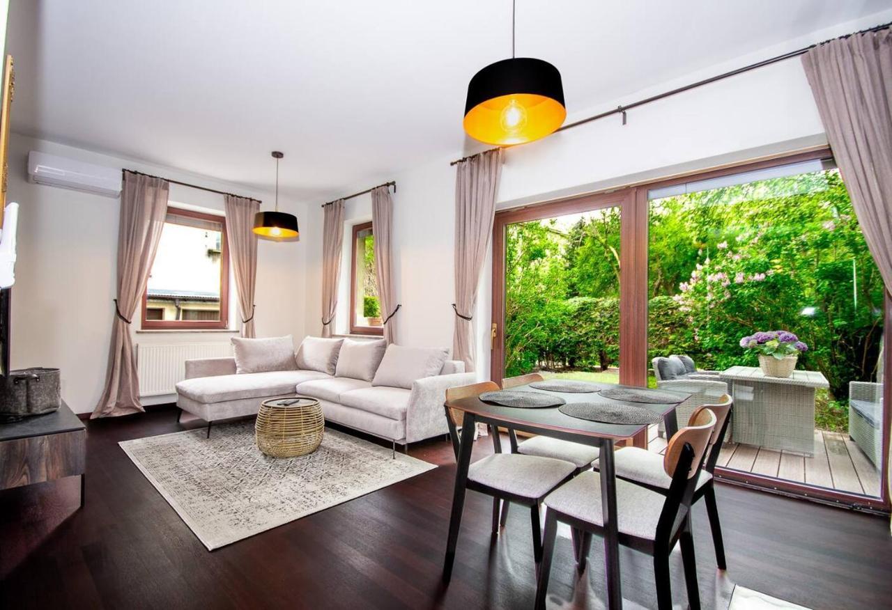 Inpoint 2-Bedrooms Apartment With Private Garden And Free Parking Krakov Exteriér fotografie