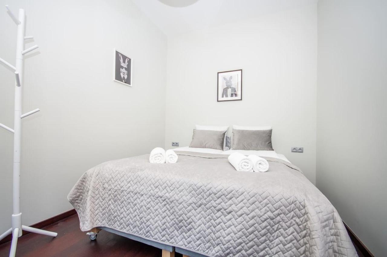 Inpoint 2-Bedrooms Apartment With Private Garden And Free Parking Krakov Exteriér fotografie
